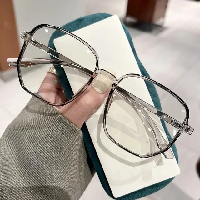 Vintage Square